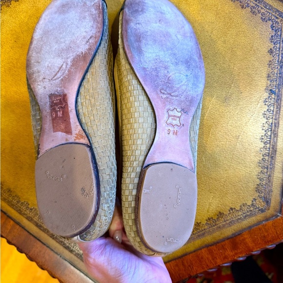 Delman basket weave with patent cap toe size 9 - Picture 6 of 7